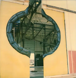infalted air hanger